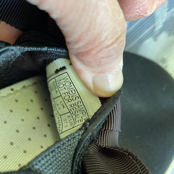 Keds Kate Spade black satin sneakers (sz 7) - Picture 10 of 10